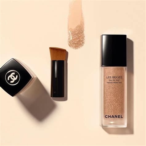 chanel les beiges water fresh tint with micro droplet pigments